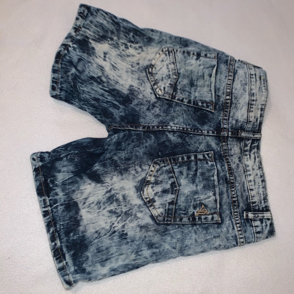 Jeans shorts - Picture 2 of 2